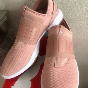 Women’s Soft Foam Puma Shoes